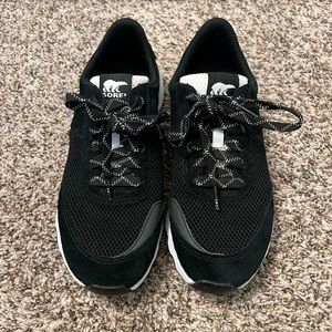 Like New Sorel Kinetic Lite Tennis Shoes Size 8.5